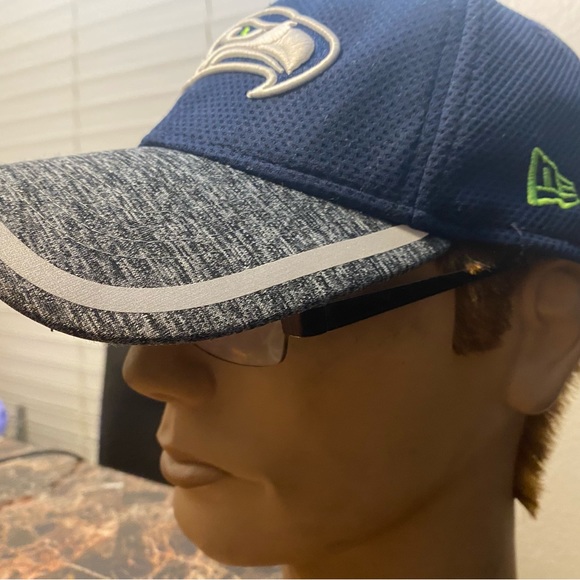 New Era NFL Seattle Seahawks Men’s Blue Grey Baseball Cap Size S/M - Picture 7 of 12
